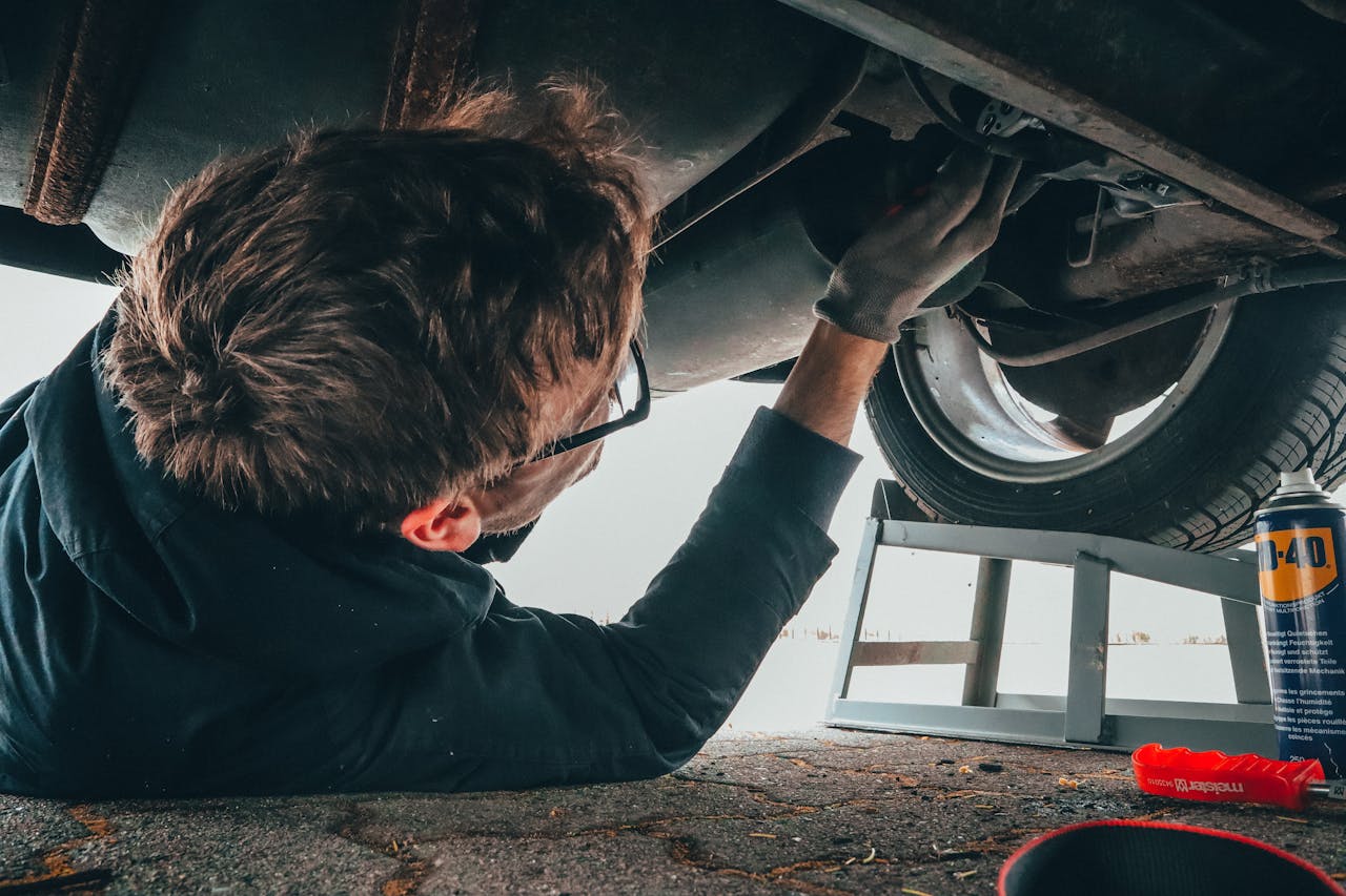 Sprzątanie warsztatu samochodowego – jak się do tego zabrać?